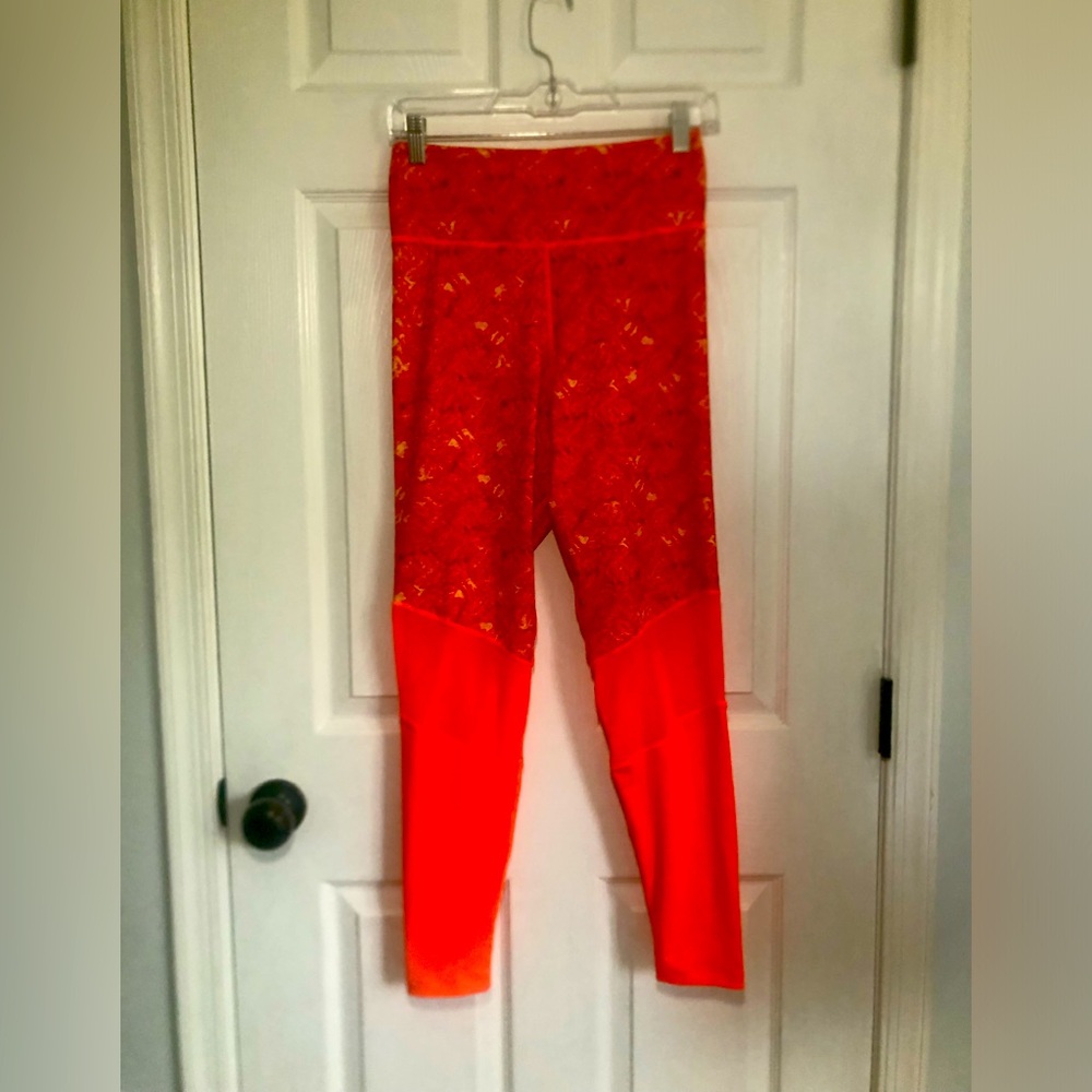 Wolf & Whistle Leggings Size 6